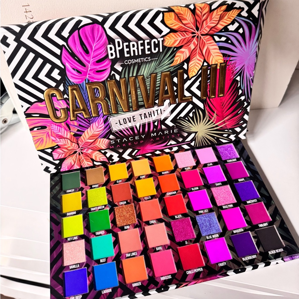 Carnival III Eyeshadow Palette - Vibrant Colors